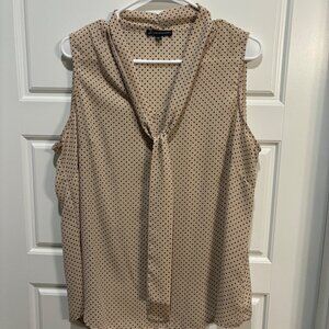 Women's Sleeveless Blouse